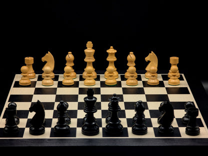 Ensemble de jeu d'échecs Le Contemporain au design moderne noir et blanc, taille 5, par L'Art du Mat.